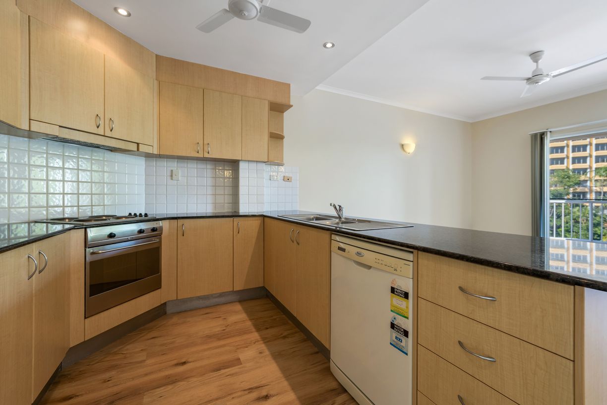 15/102 Mcminn Street — photo 3 of 17