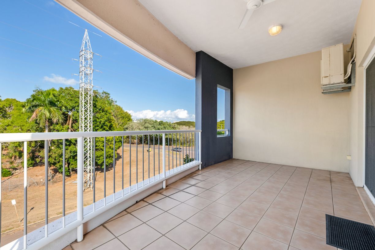 15/102 Mcminn Street — photo 7 of 17