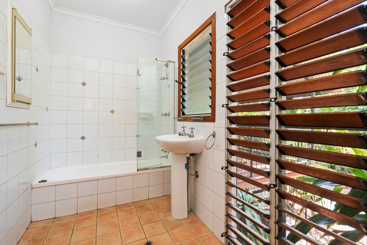 12 Sanders Street — photo 13 of 25