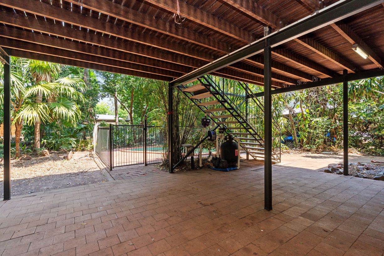 12 Sanders Street — photo 16 of 25