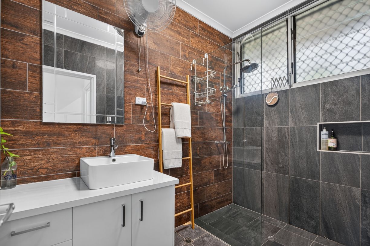 138 Leanyer Drive — photo 16 of 30