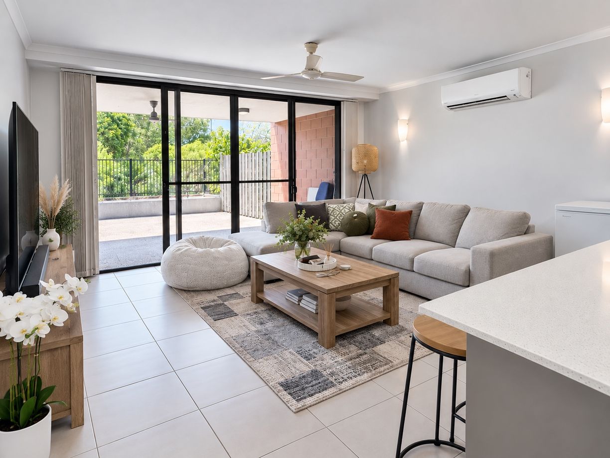 2D/174 Forrest Parade — photo from Raine & Horne Darwin