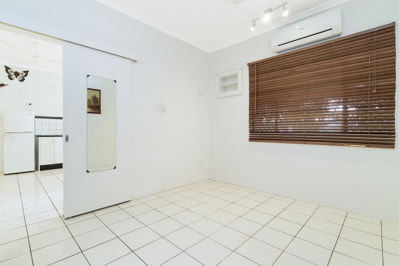 4/3 Kelsey Crescent — photo 4 of 12