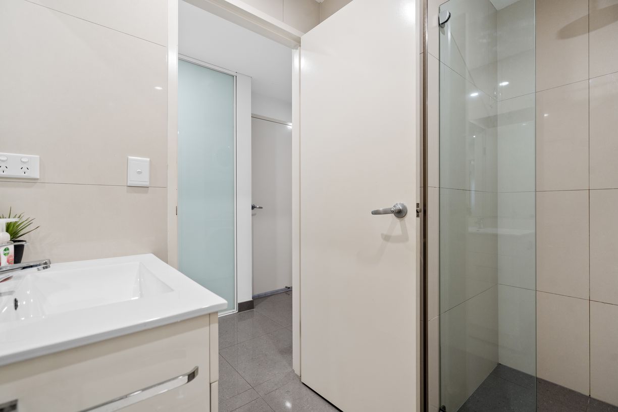 802/31 Smith Street — photo 17 of 19