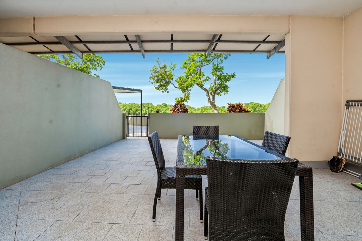303/12 Salonika Street — photo 14 of 24