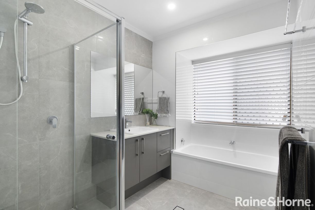 20 Fraser Street — photo 5 of 12