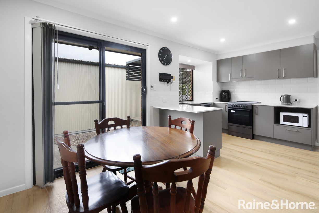 20 Fraser Street — photo 9 of 12