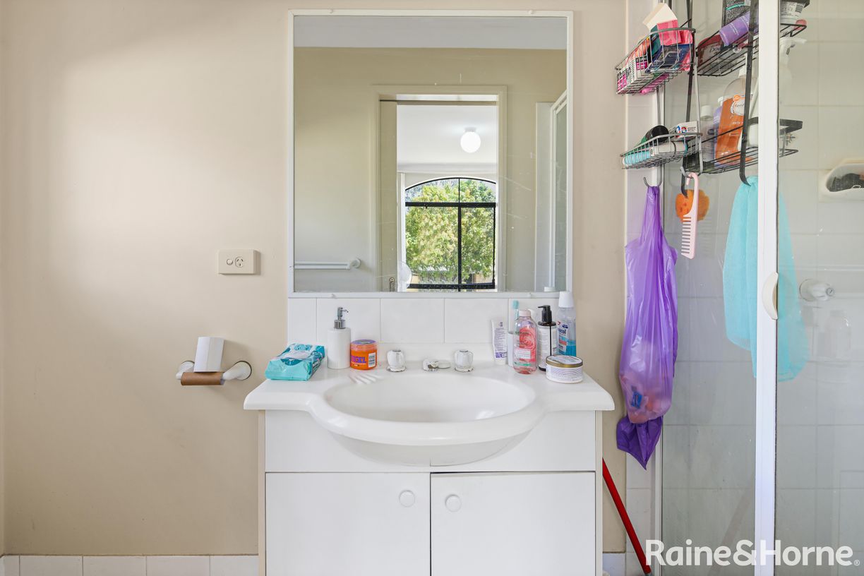 21 Oleander Crescent — photo 6 of 9
