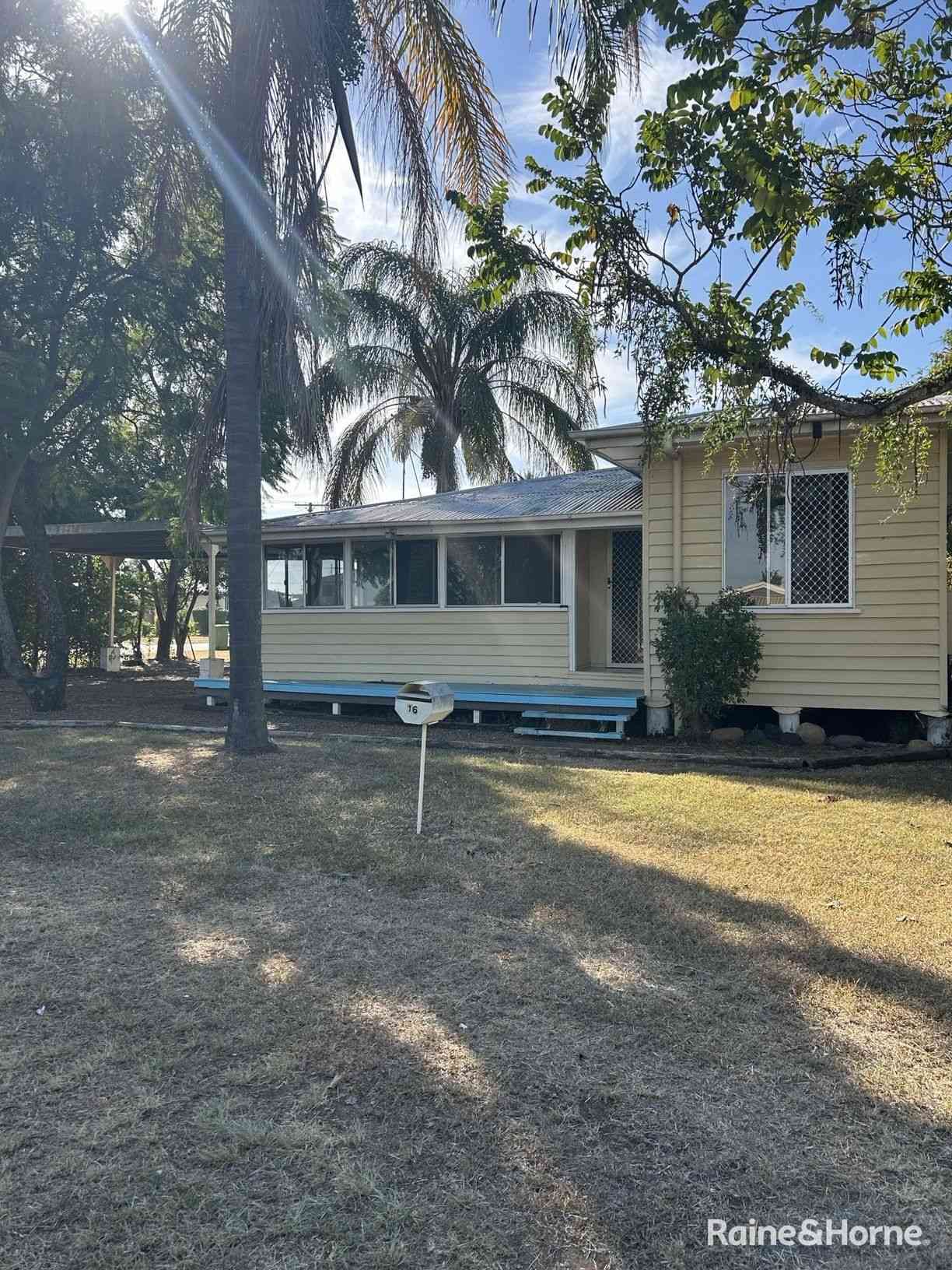 16 Strong Street, Gatton QLD 4343