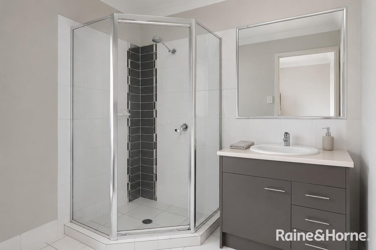 11 Balonne Street — photo 7 of 12