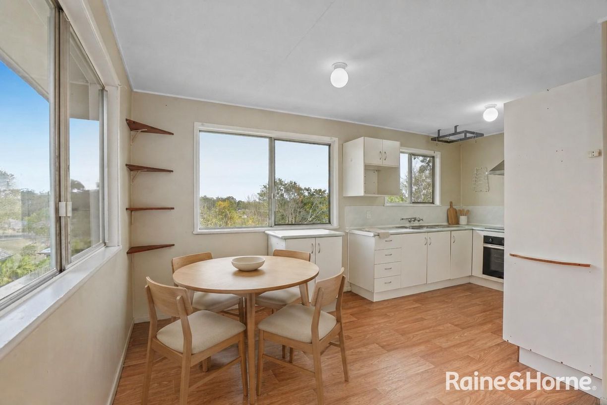 37 Braeridge Drive — photo 4 of 22