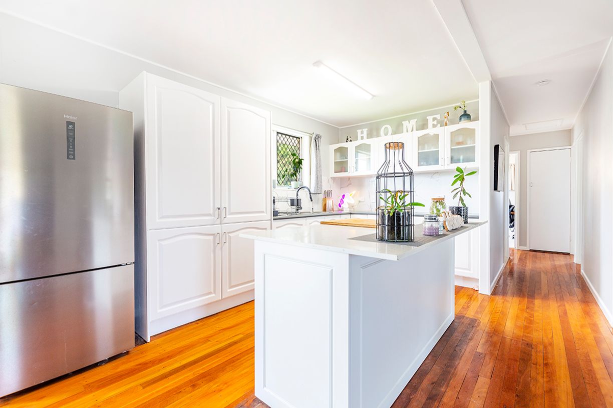 4 Deidre Ann Street — photo 6 of 15