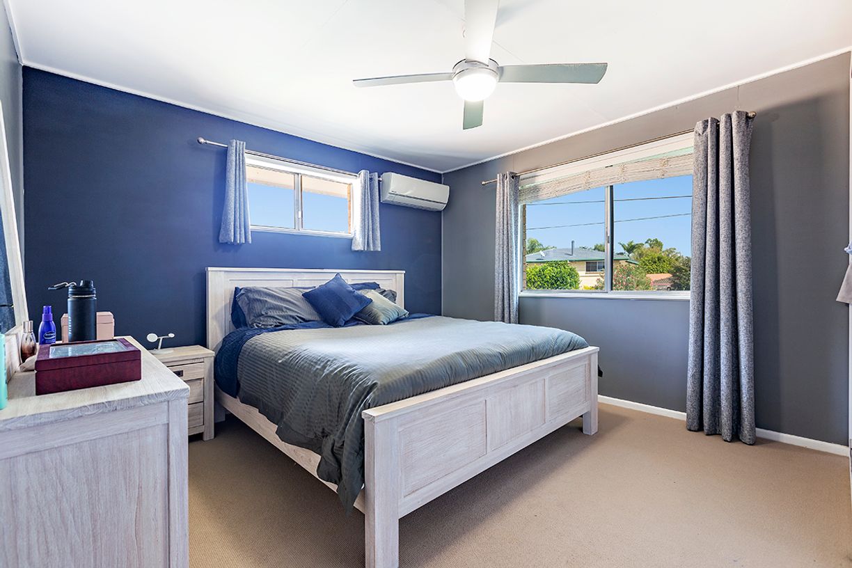 4 Deidre Ann Street — photo 8 of 15