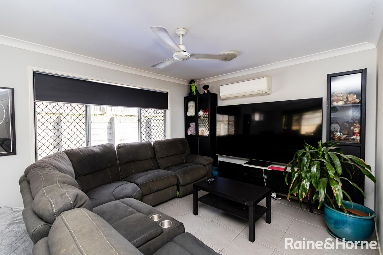 36 Whitmore Crescent — photo 3 of 10