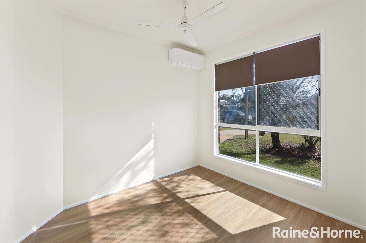 22 Elizabeth Drive — photo 12 of 20