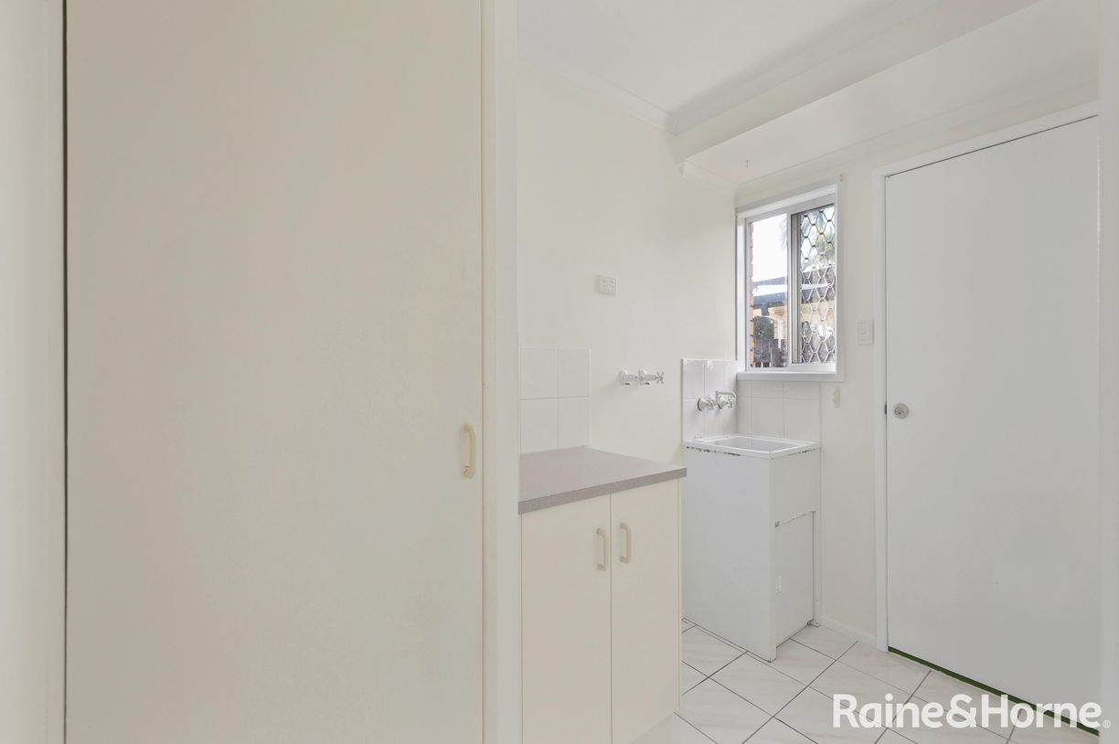 22 Elizabeth Drive — photo 15 of 20