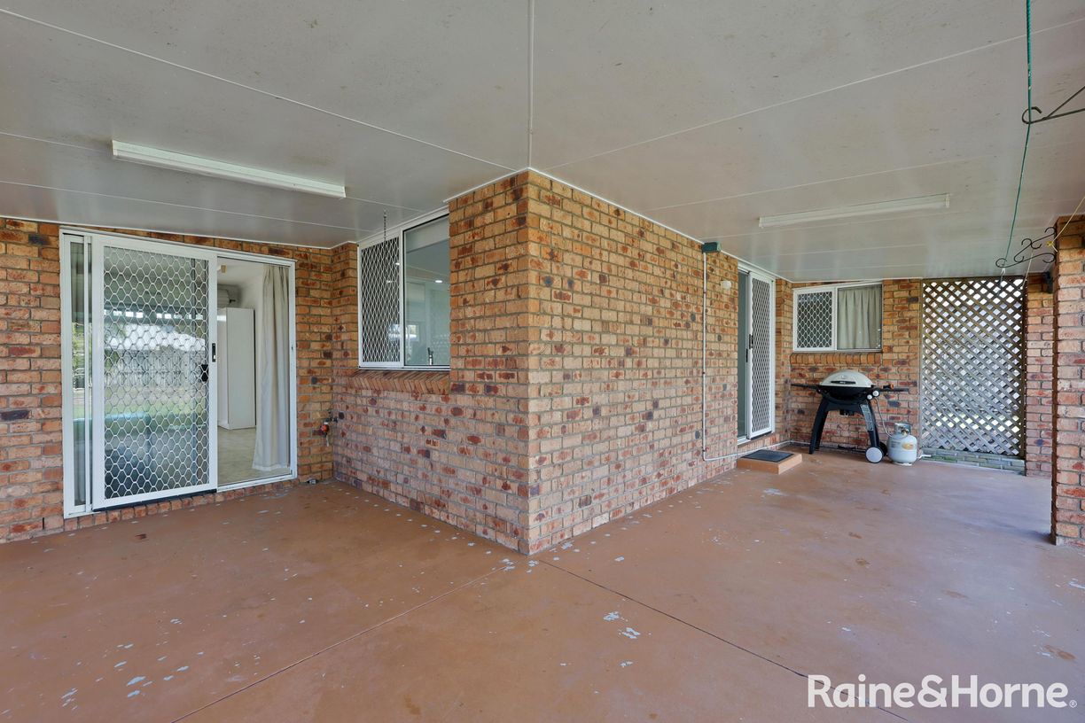 22 Elizabeth Drive — photo 16 of 20