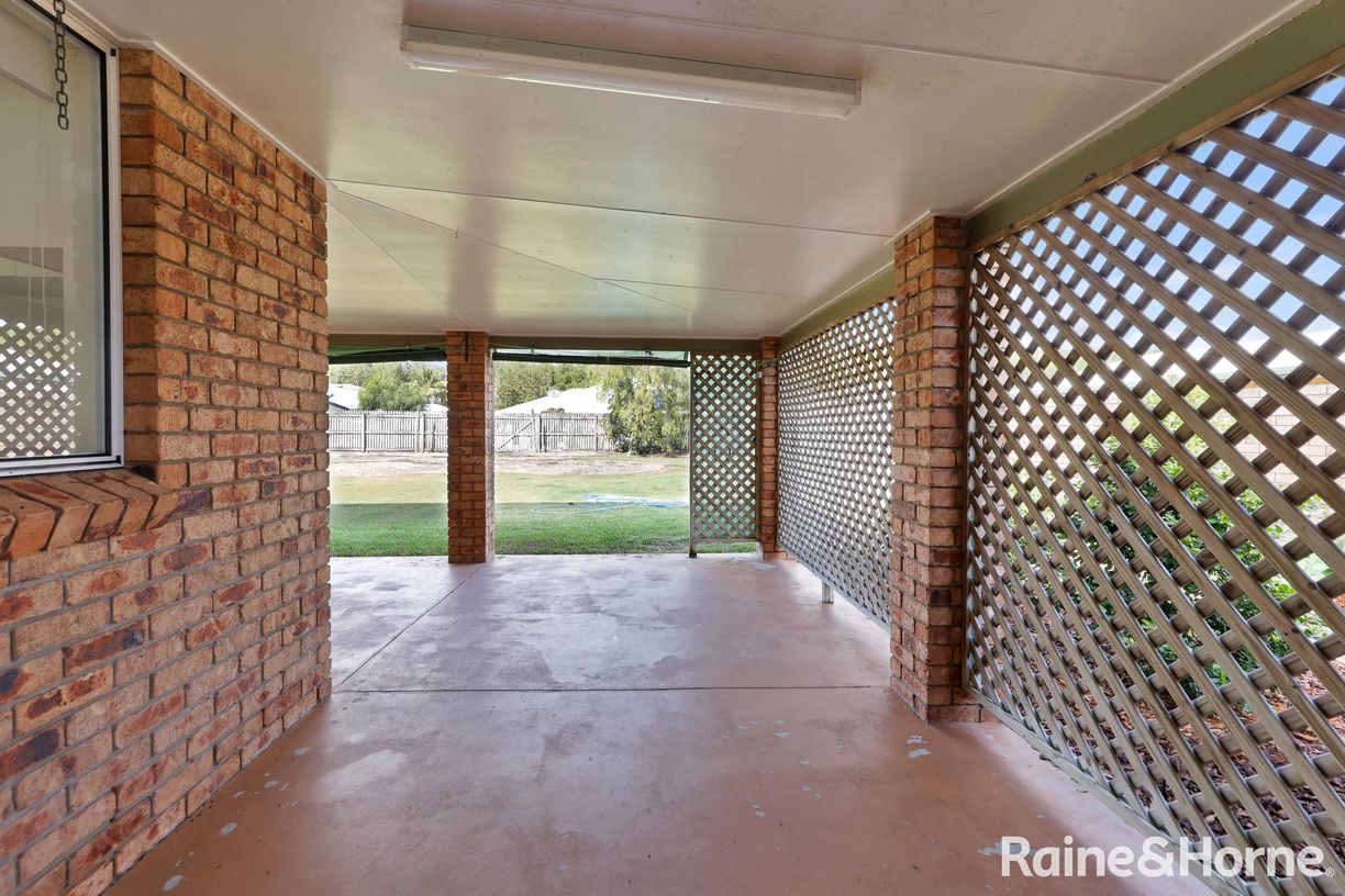 22 Elizabeth Drive — photo 18 of 20