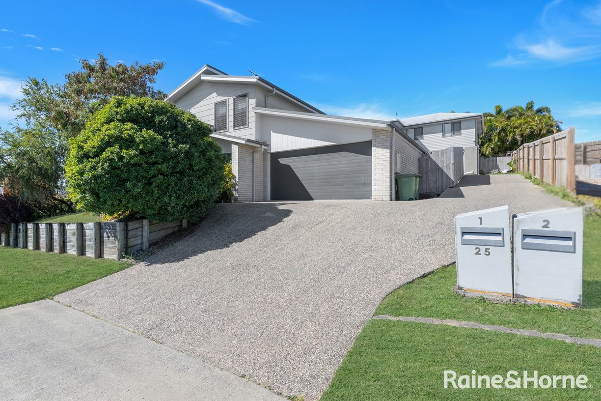 1/25 Wilcox Street — photo from Raine & Horne Mackay Beaches