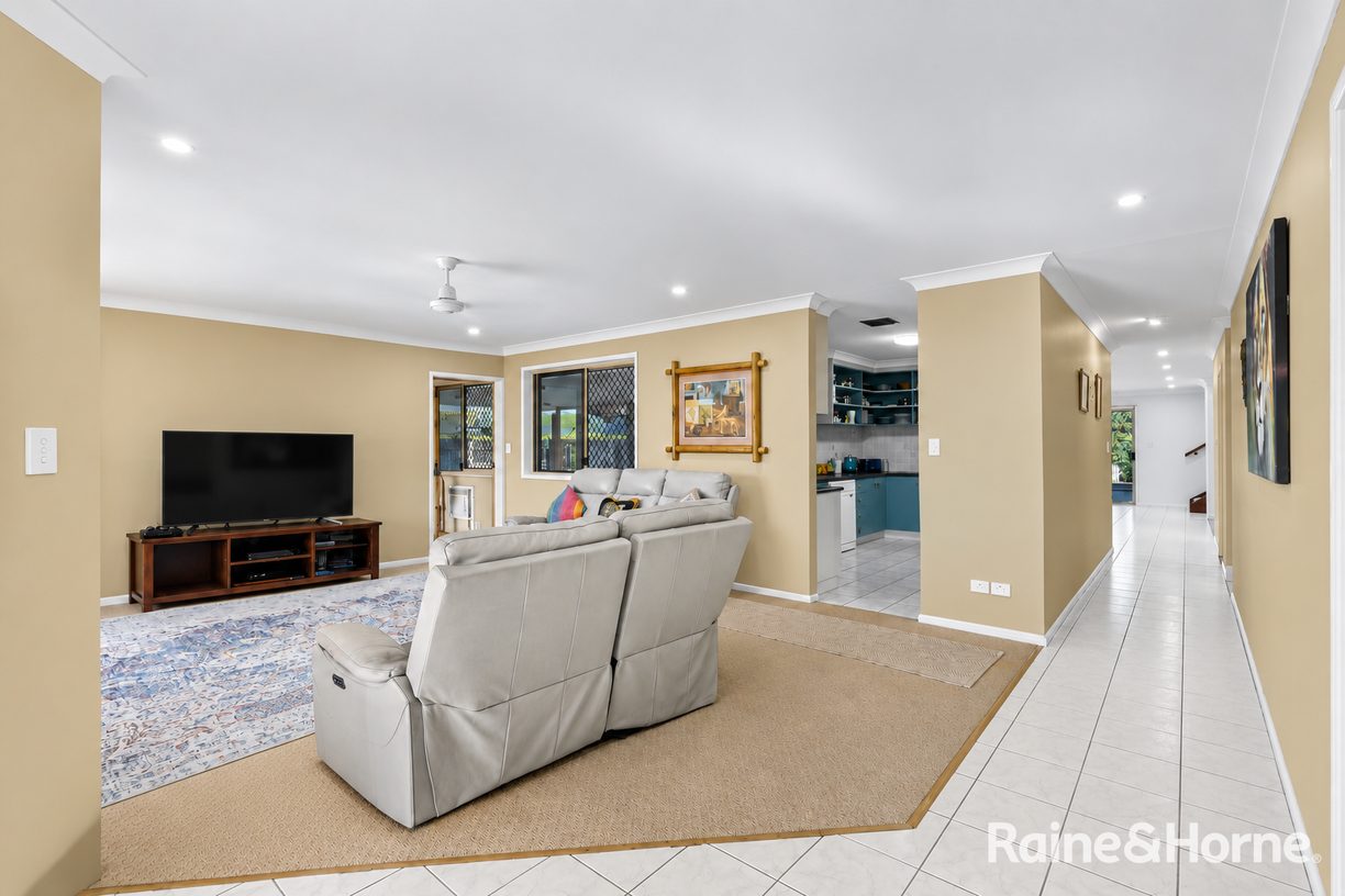 14 Riverleigh Drive — photo 7 of 30