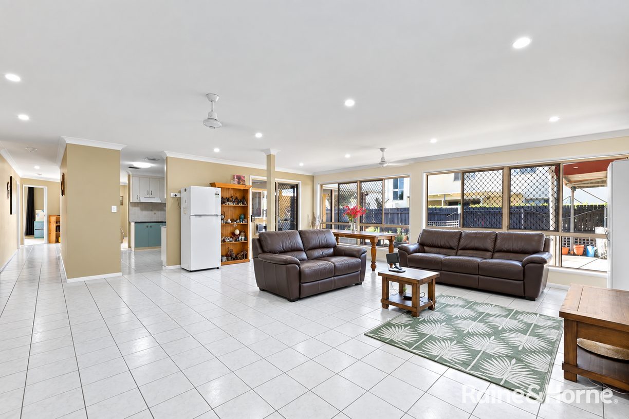 14 Riverleigh Drive — photo 10 of 30