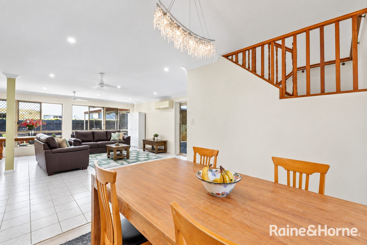 14 Riverleigh Drive — photo 11 of 30
