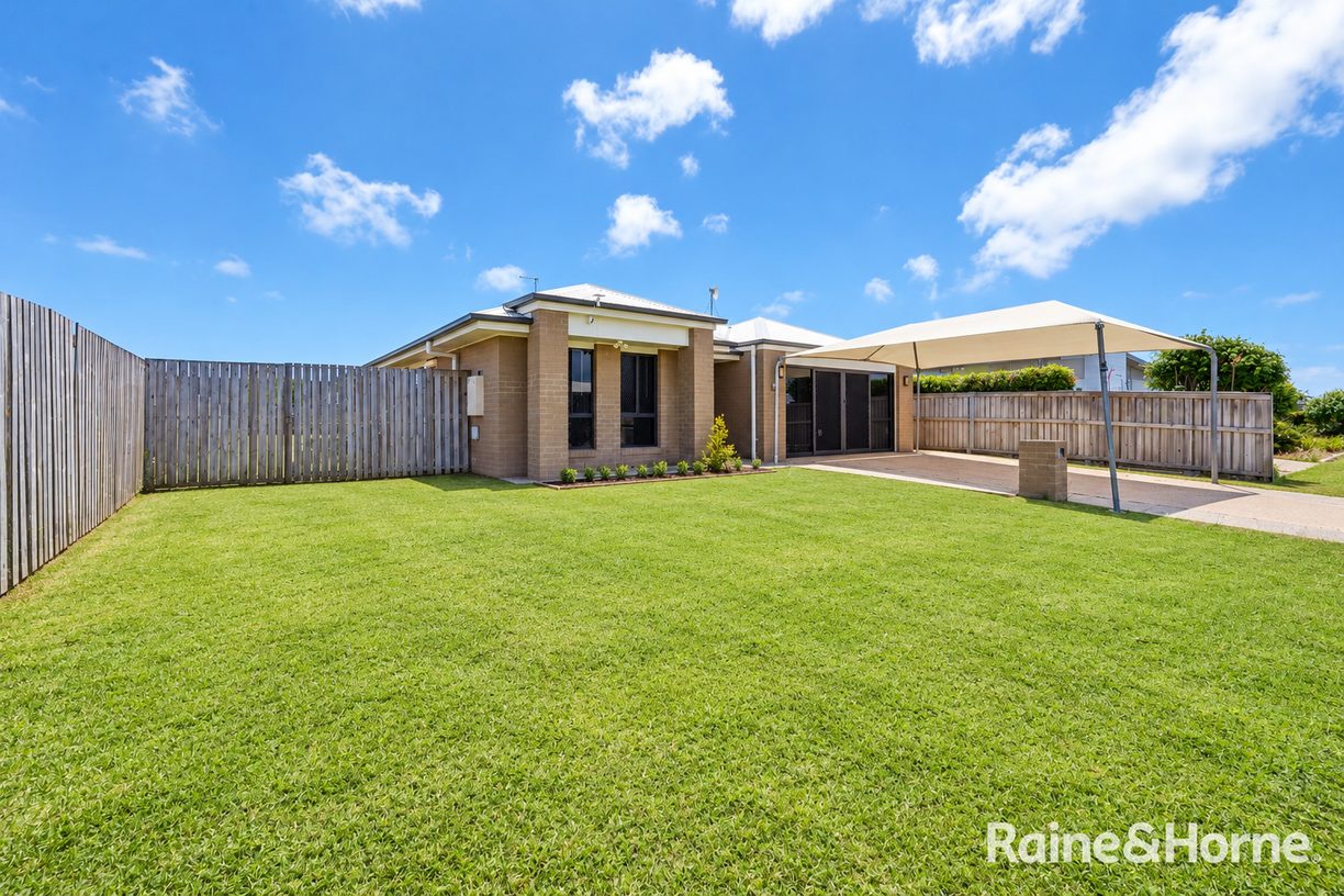 50 Devereux Street — photo from Raine & Horne Mackay Beaches