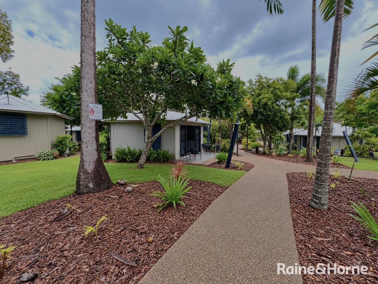 32/7 Griffin Avenue — photo from Raine & Horne Mackay Beaches
