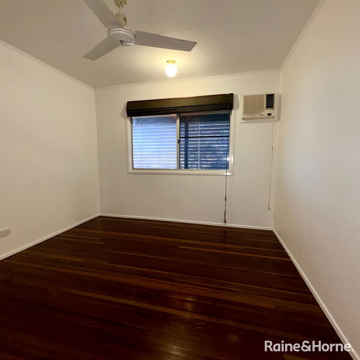27 Clements Street — photo 7 of 20