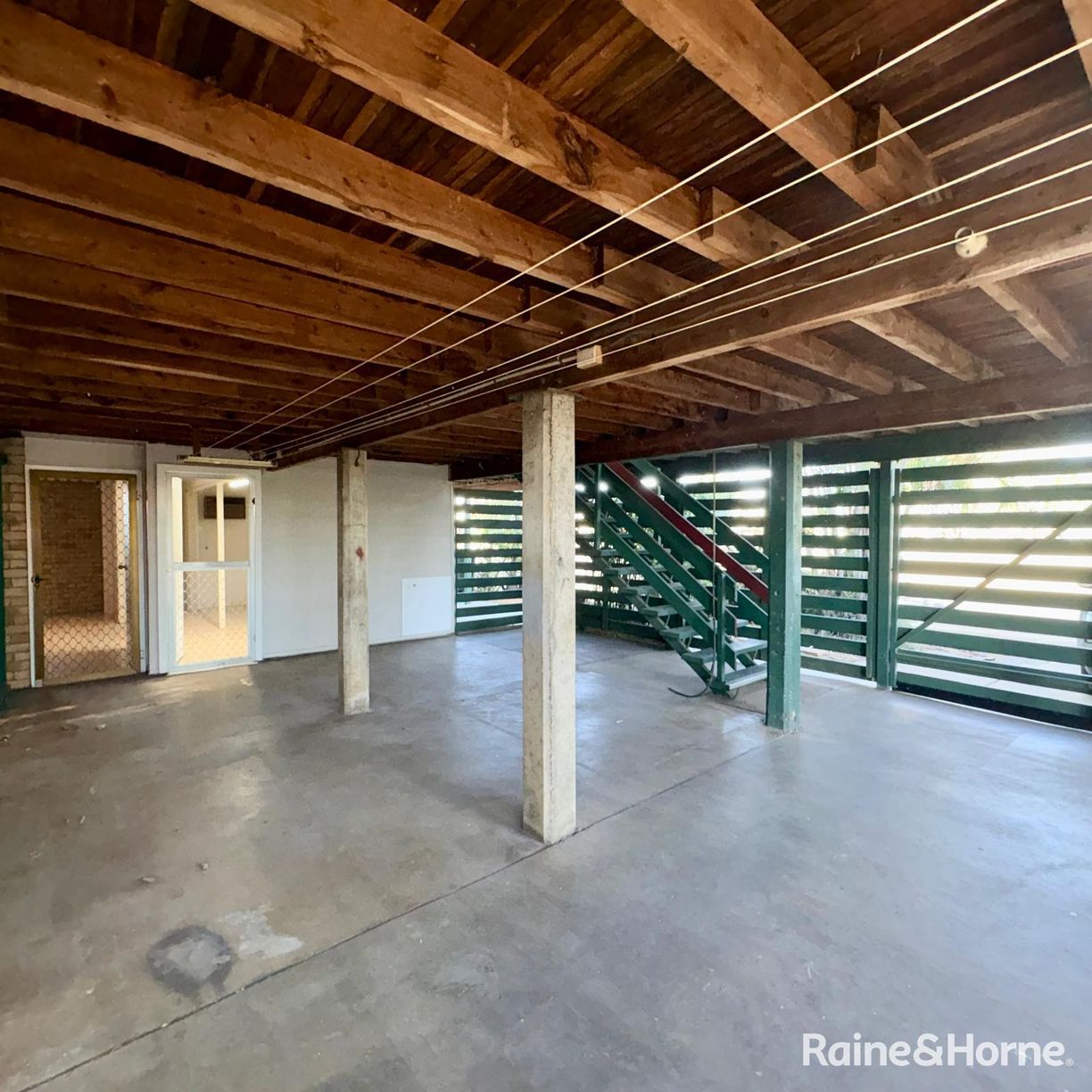 27 Clements Street — photo 16 of 20