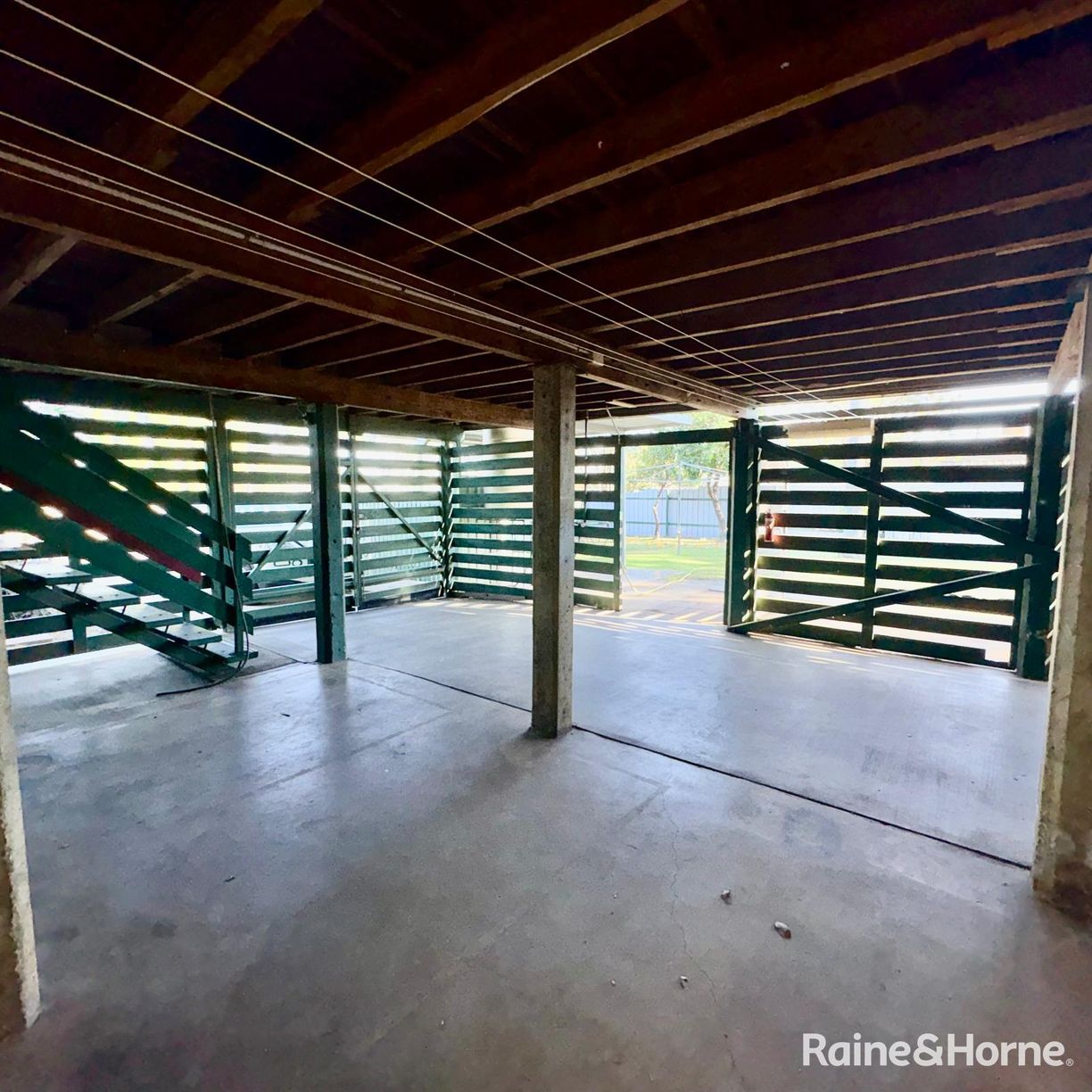 27 Clements Street — photo 17 of 20