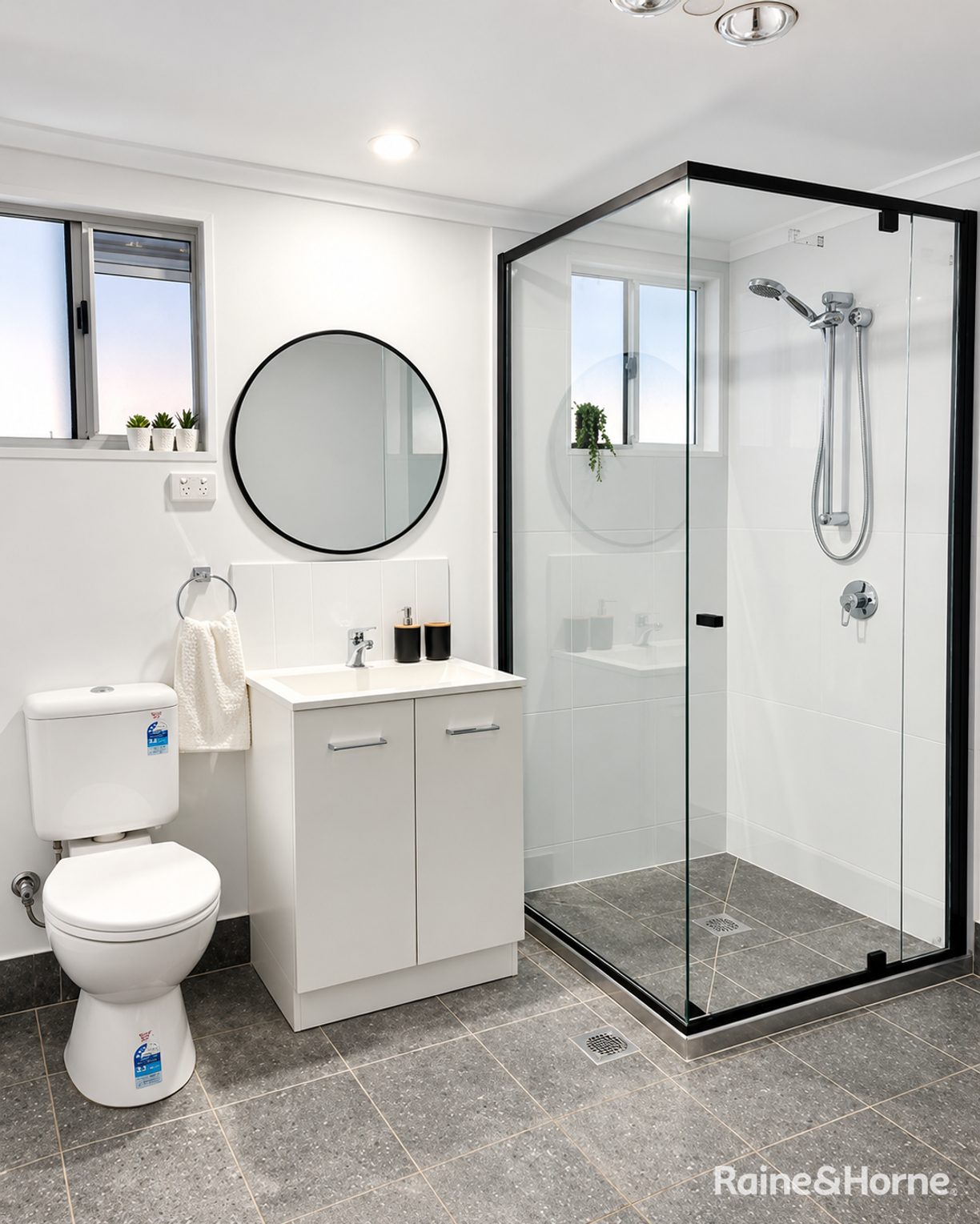 23 Bernborough Avenue — photo 9 of 14