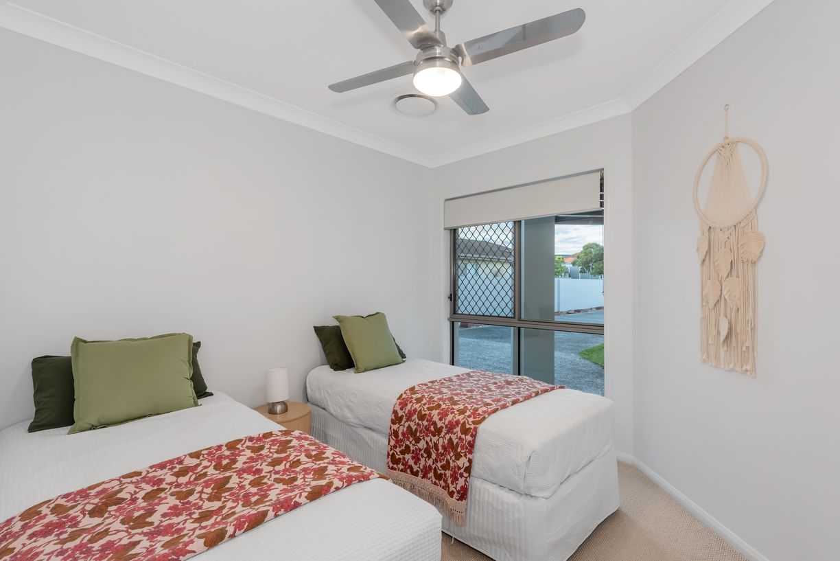 2/37 Heights Drive — photo 10 of 15