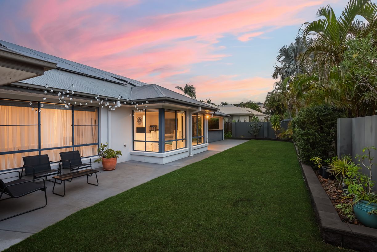 1 Slipstream Road — photo from Raine & Horne Coomera | Pimpama