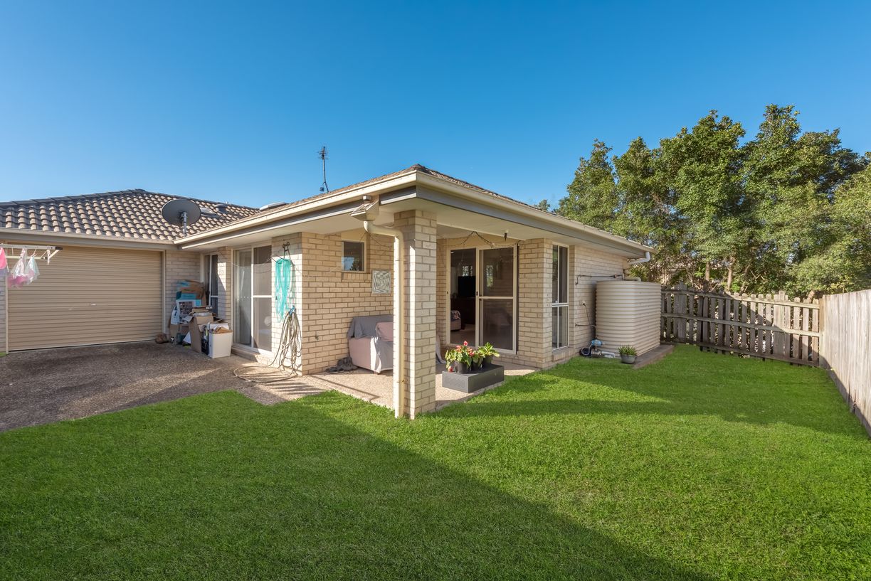 7 Pearl Street — photo from Raine & Horne Coomera | Pimpama