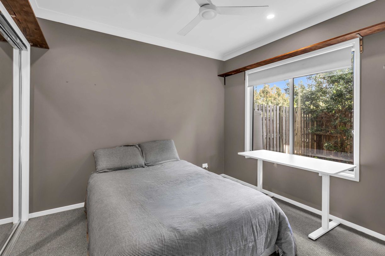 2 Stanhope Lane — photo 7 of 13
