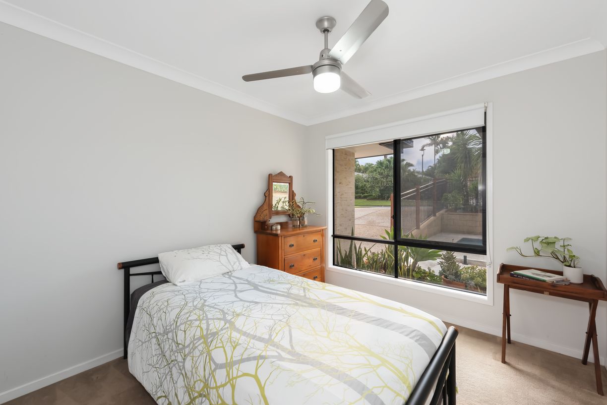 98 River Meadows Drive — photo 10 of 23