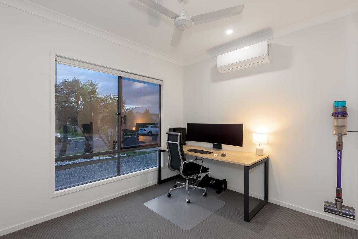 8 Sappho Street — photo 9 of 14