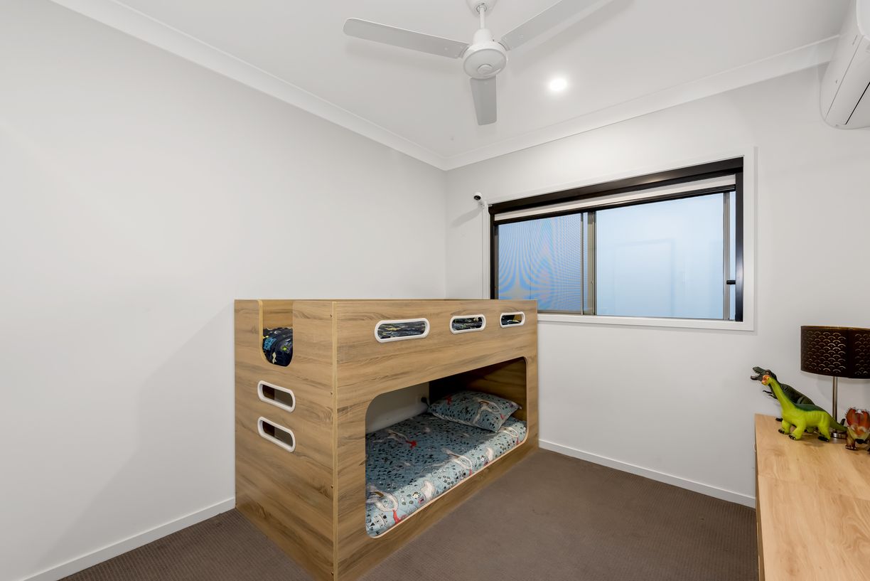 8 Sappho Street — photo 10 of 14
