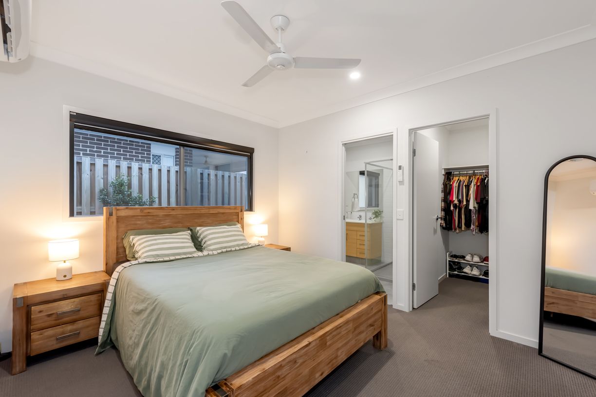 8 Sappho Street — photo 7 of 14