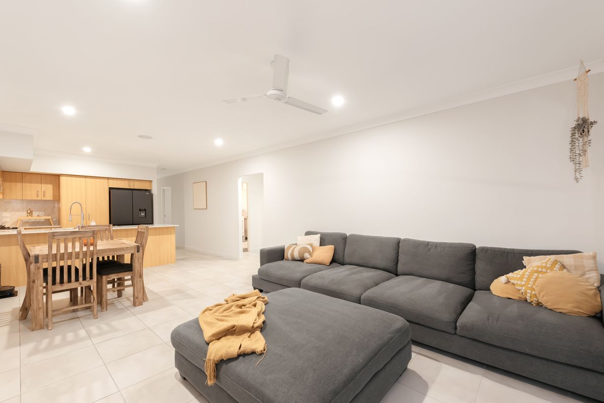 8 Sappho Street — photo 6 of 14