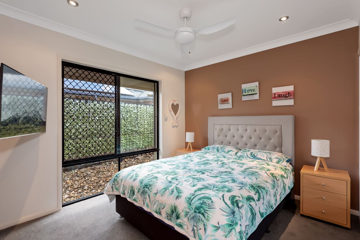 31 Lancewood Circuit — photo 11 of 20