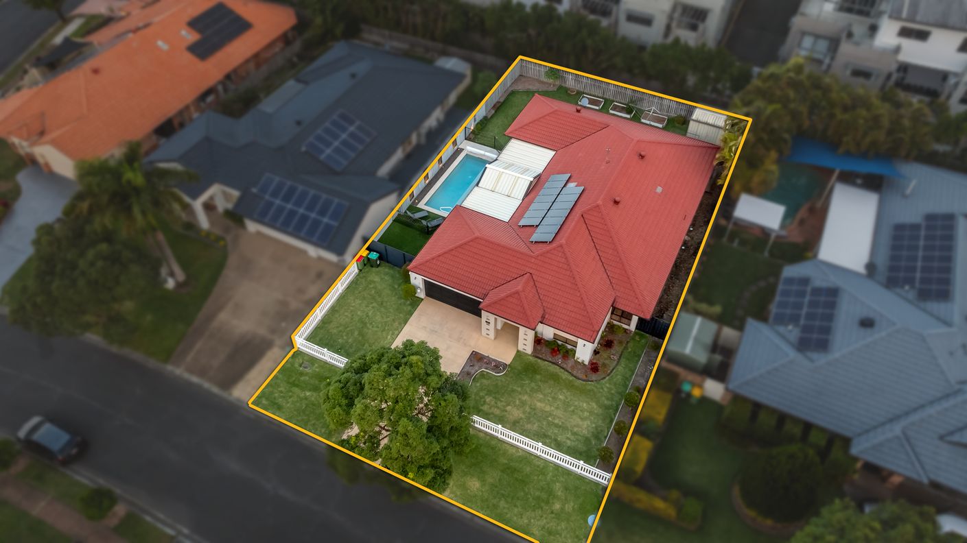 31 Lancewood Circuit — photo from Raine & Horne Coomera | Pimpama