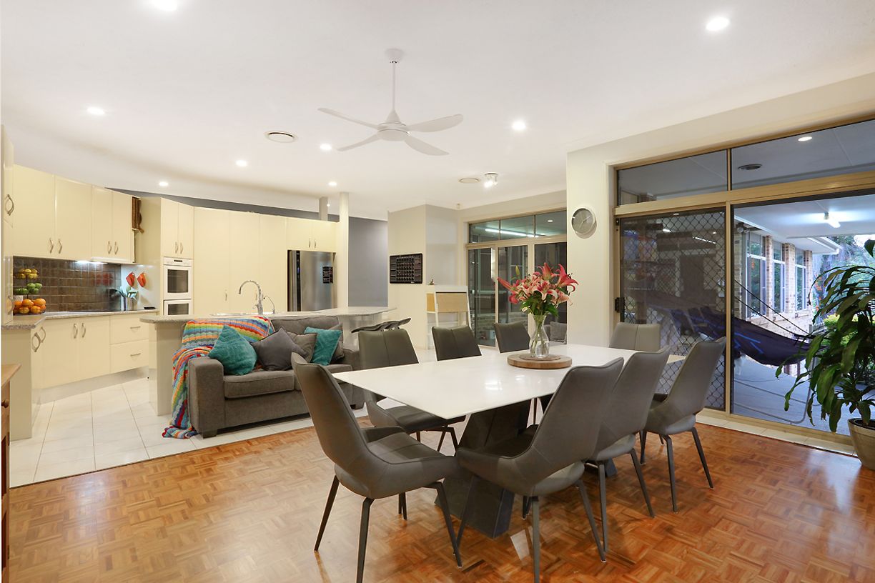 73-75 Teasdale Drive — photo 11 of 30