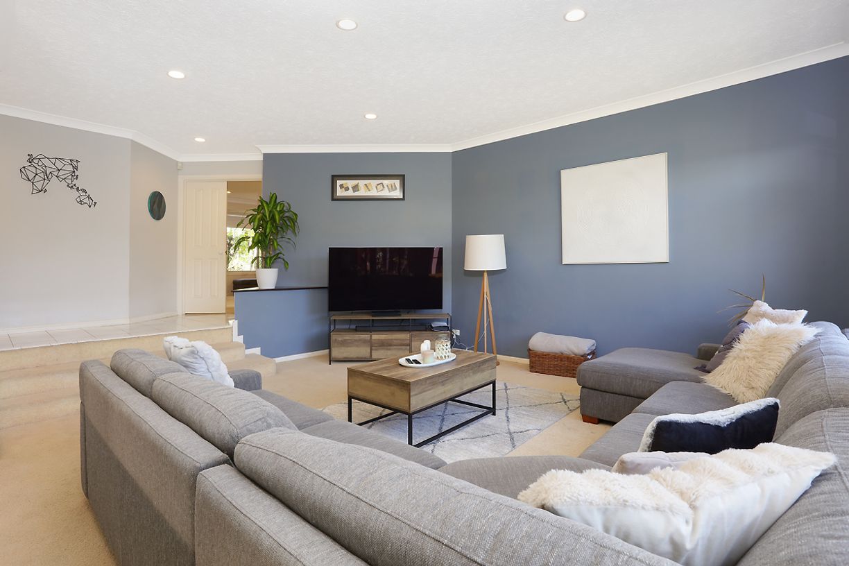 73-75 Teasdale Drive — photo 9 of 30