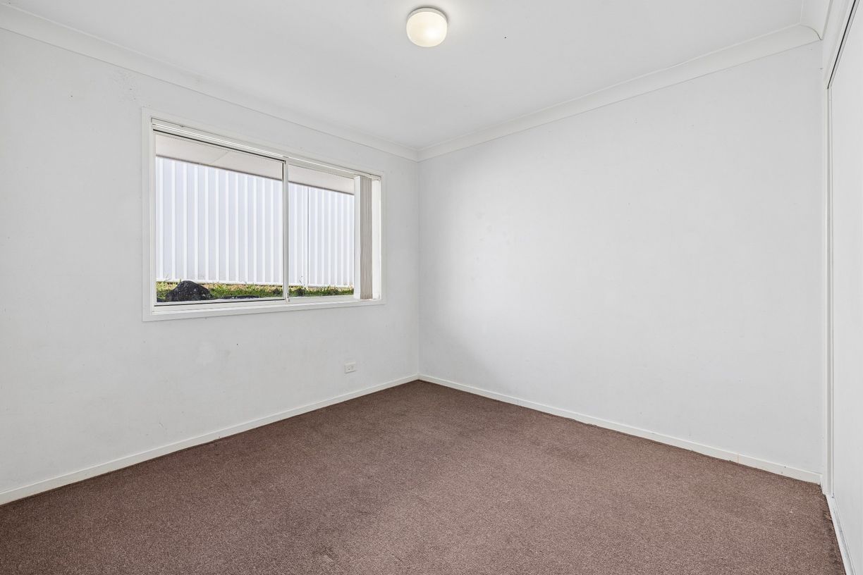 19 Mona Court — photo 14 of 23