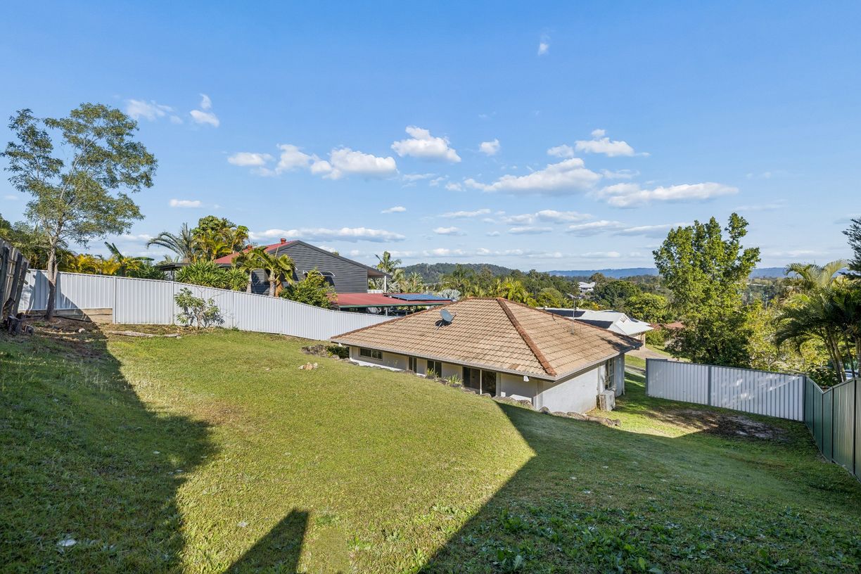 19 Mona Court — photo 4 of 23