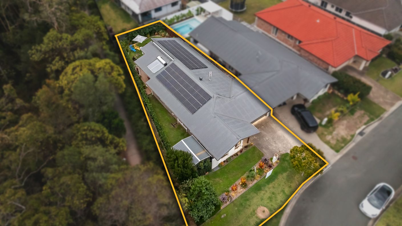 33B Taurus Circuit — photo from Raine & Horne Coomera | Pimpama