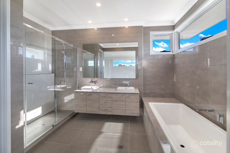 83 Foreshore Street — photo 5 of 9