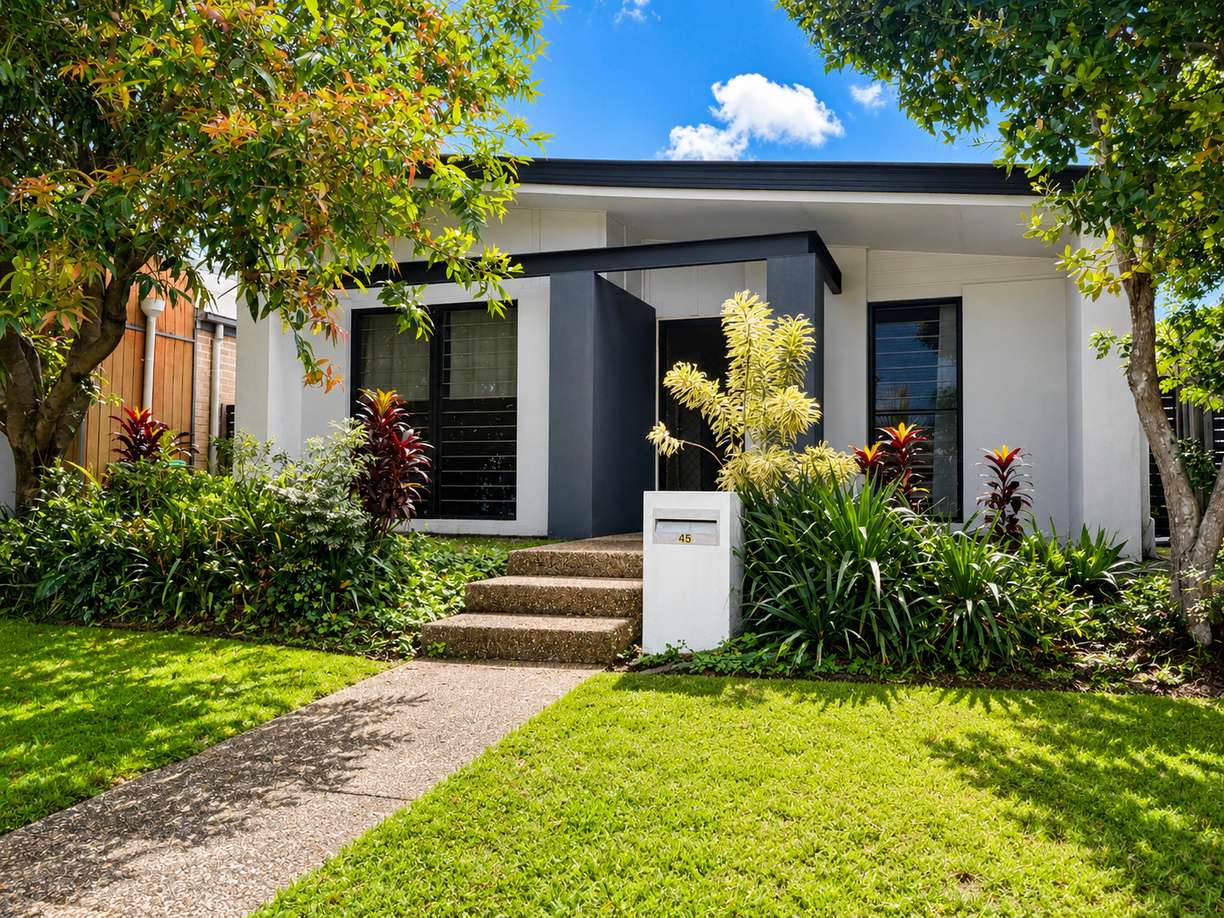 45 Collingrove Circuit — photo from Raine & Horne Coomera | Pimpama